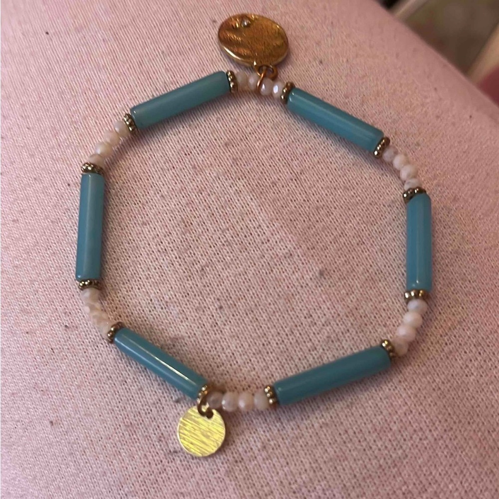 Elegant Blue and Gold Beaded Bracelet